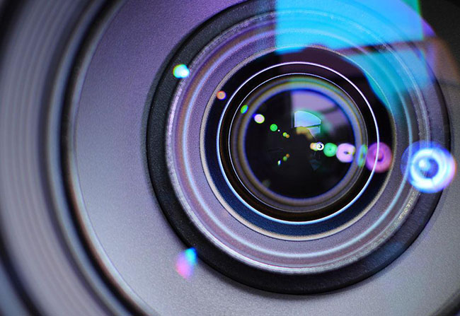 《短视频流量≠订单？易企网揭秘制造业短视频推广的3个密钥》  